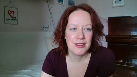 12ennie online show from February 26, 8:57 am