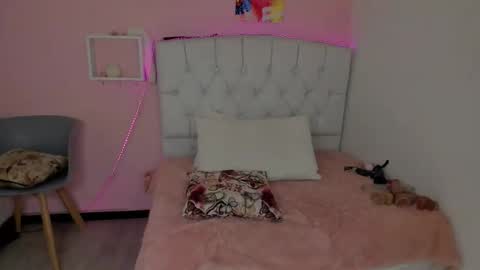 18candy online show from March 5, 11:22 pm