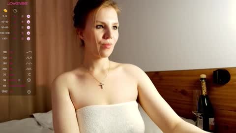 VICTORIA online show from September 13, 5:04 am