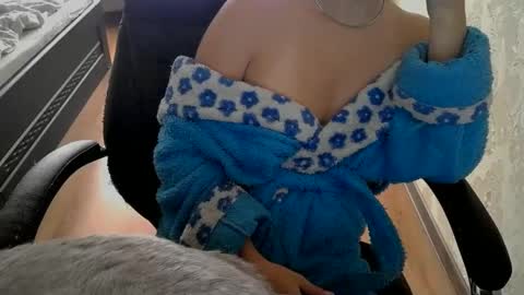 1your_hot_girls online show from February 5, 10:41 am