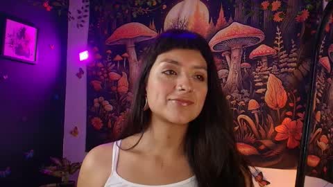 B R I E L A  online show from April 9, 6:19 am