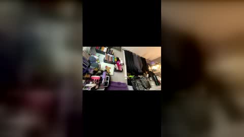 That girl online show from March 10, 6:28 am