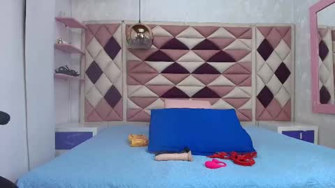  abby rouss online show from September 11, 3:18 am