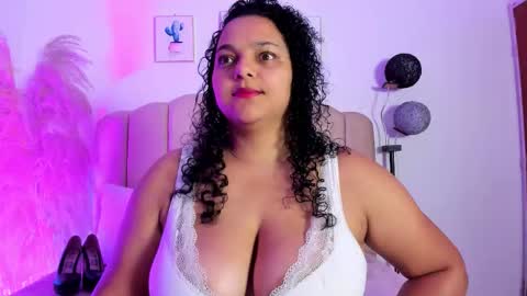 _aithanaa_ online show from February 2, 6:18 pm