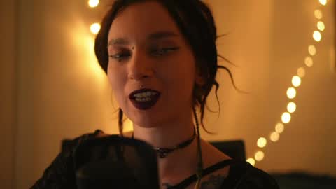 Alice Morrison Mistress Datura online show from March 30, 6:40 pm