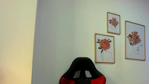  Alice  online show from December 17, 7:59 pm