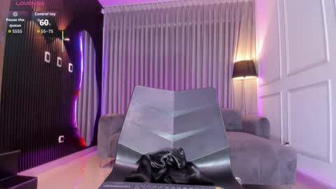 Ana online show from October 27, 7:19 pm