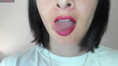 antonia online show from December 5, 2:51 pm