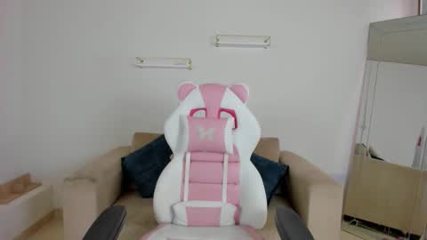    online show from November 24, 12:29 pm