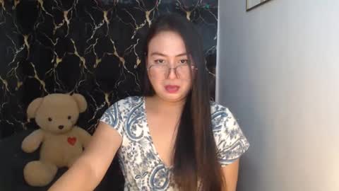 Snapshot of _arah chatting on October 23, 7:25 am arah online show from October 23, 7:25 am