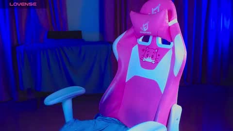 _ariaakashi_ online show from March 3, 11:22 pm