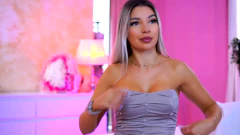 Arielle online show from October 3, 8:30 am