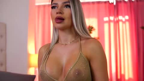 Arielle online show from March 6, 9:25 am