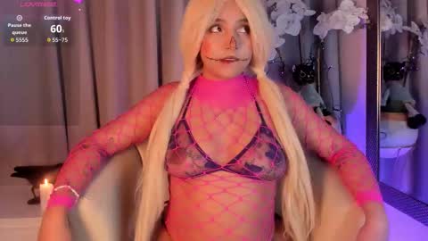   online show from October 3, 5:12 am