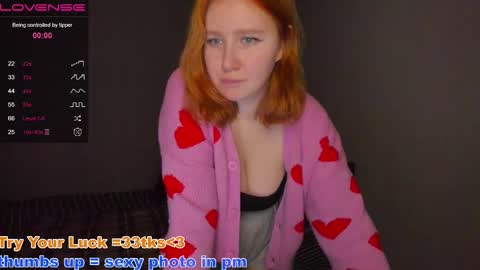 hello im Lira online show from December 5, 8:44 pm