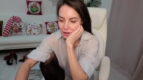 Beylly online show from December 18, 4:23 pm