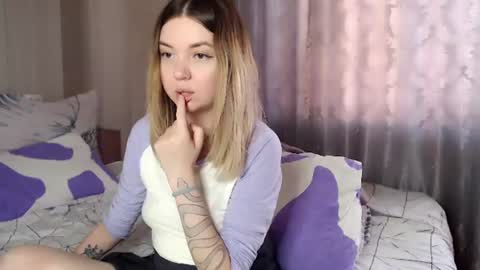 Elizabeth online show from July 3, 12:11 pm