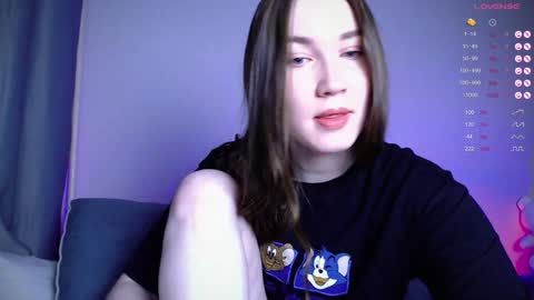 Snapshot of _chloe_miller_ chatting on December 10, 2:27 am _chloe_miller_ online show from December 10, 2:27 am