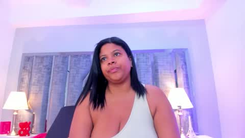 _ciara_benet_ online show from October 12, 12:40 pm