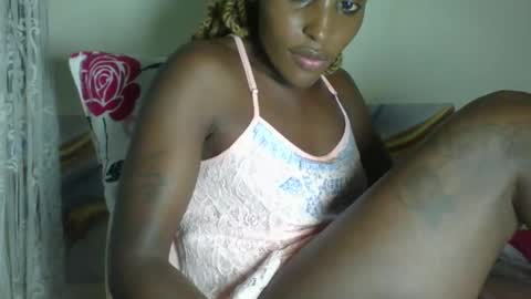 clara online show from November 30, 9:57 am