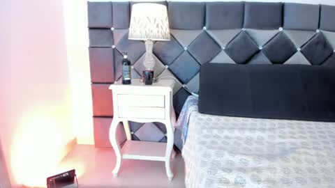 Xiomara online show from July 19, 4:42 pm