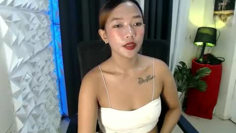 _ellen24 online show from December 22, 2:42 pm