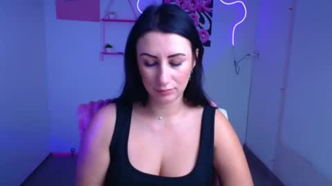 Emma online show from November 24, 12:51 pm