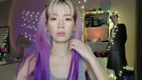 EveEva online show from January 17, 8:38 pm