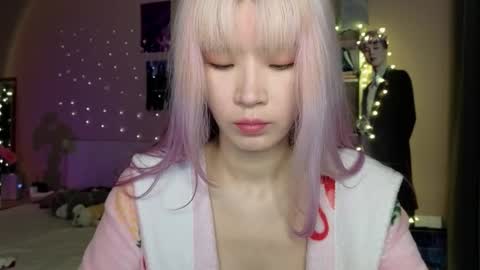 EveEva online show from February 1, 7:18 am