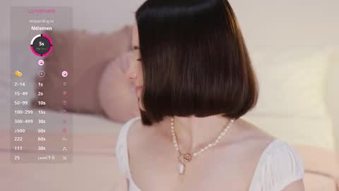 Essie  online show from September 11, 6:08 pm