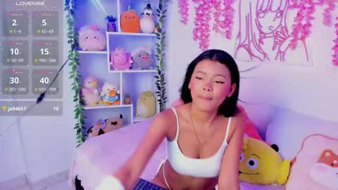 Hanna Botero online show from November 14, 7:03 pm