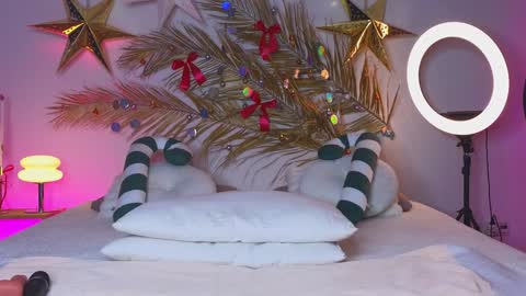 Holly online show from December 26, 7:56 am