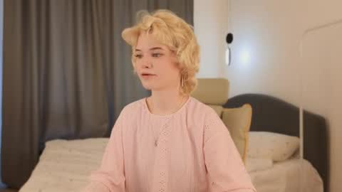 Alisha online show from May 28, 12:14 pm