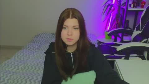 Molly   online show from January 14, 7:53 pm