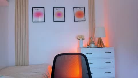 Lia 3 online show from April 9, 4:34 pm