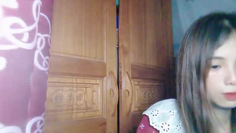 _lily0_ online show from July 21, 9:32 am