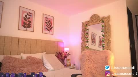 Snapshot of _lissana_scott chatting on February 18, 8:04 pm Lissana online show from February 18, 8:04 pm