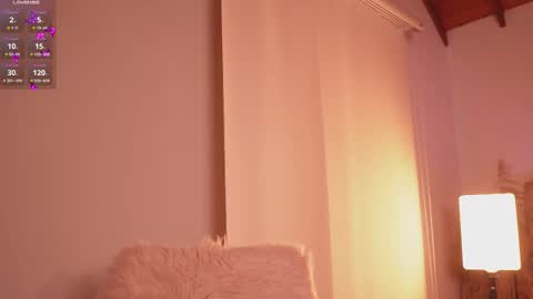 Lissana online show from December 13, 9:21 pm