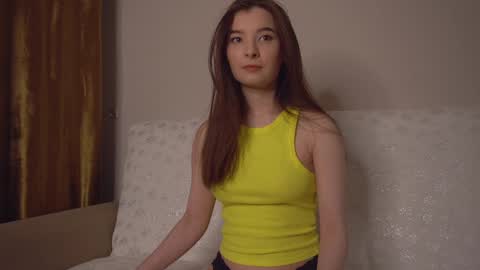 Snapshot of _lovelyen chatting on December 24, 11:33 pm Alice online show from December 24, 11:33 pm