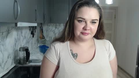 Snapshot of _mamma_mia_ chatting on February 9, 10:00 pm Kate online show from February 9, 10:00 pm