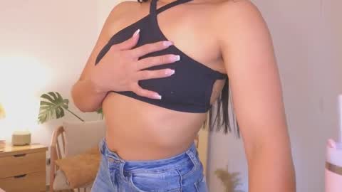 Snapshot of _megaan__ chatting on February 1, 8:16 pm Megan online show from February 1, 8:16 pm