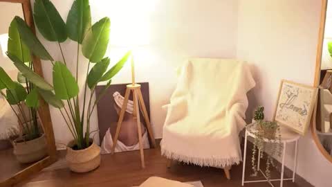 Snapshot of _megaan__ chatting on October 2, 9:20 pm Megan online show from October 2, 9:20 pm