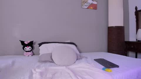 _melodyblossom_ online show from October 22, 9:20 pm