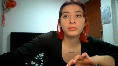 Mia-foster online show from June 16, 4:02 am