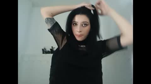 Mia-foster online show from February 2, 1:23 am