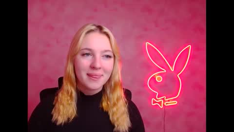 Melanie online show from November 4, 6:51 am