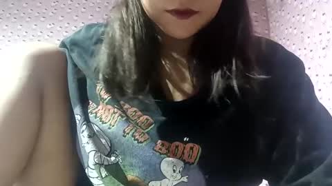 _milkytitsmomxx_ online show from December 28, 4:52 pm