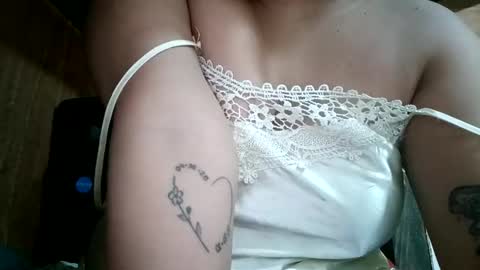 _milkytitsmomxx_ online show from September 18, 6:06 pm