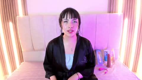 _mishell22 online show from April 15, 7:58 pm