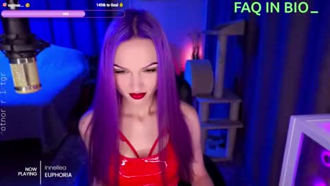 Snapshot of _mistress__ chatting on February 5, 4:59 pm Mistress Milana online show from February 5, 4:59 pm